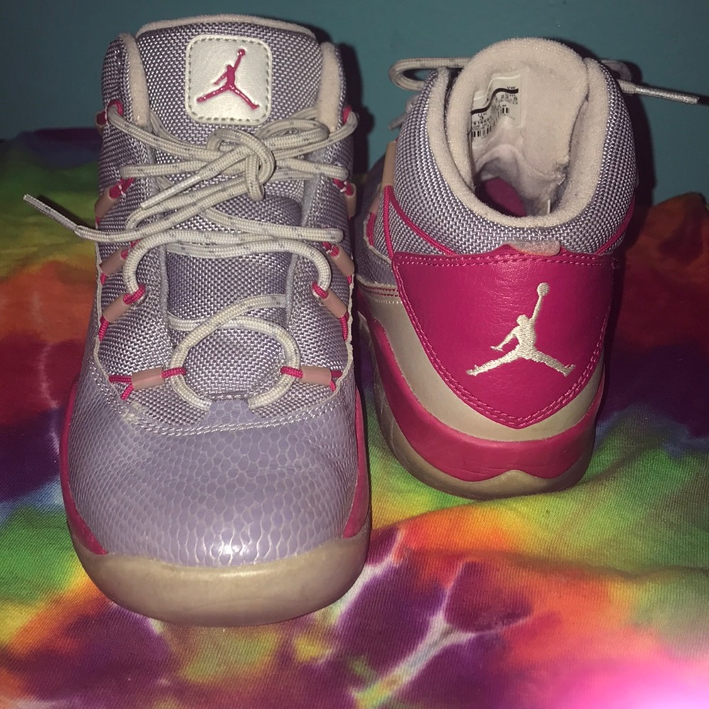 Jordan’s - Picture 2 of 2